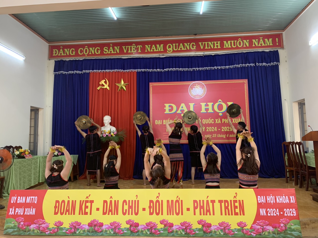văn ghe 3